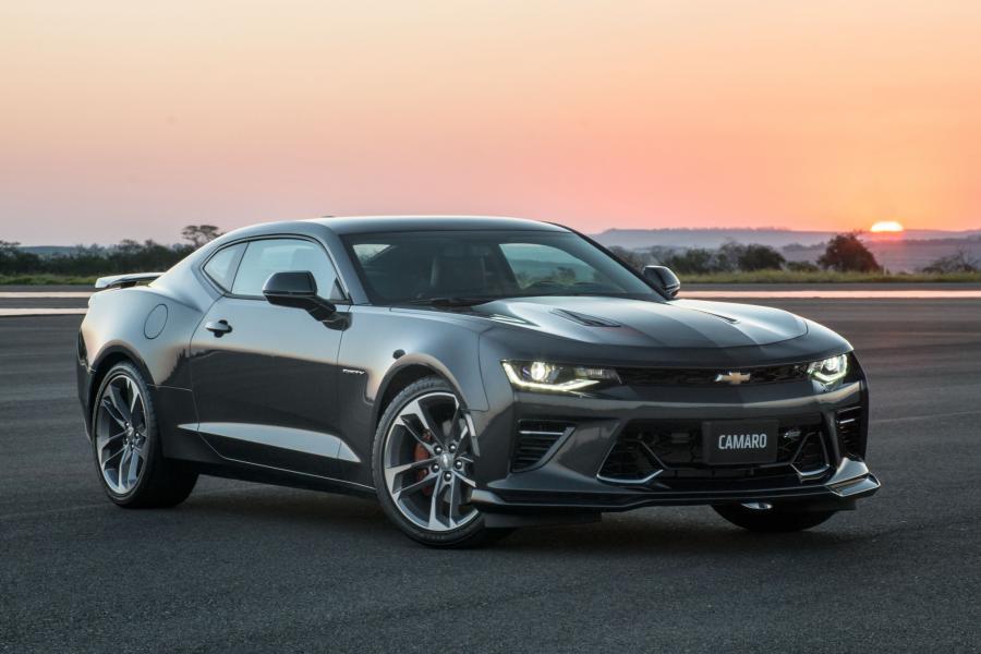  Chevrolet Camaro SS 50th Anniversary 2016 года  (LA) (фото 11 из 22)